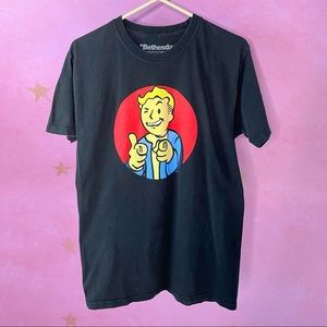 Fallout Mens T-Shirt - Classic Vault Pip Boy Thumbs Up Wink (Medium) 2017